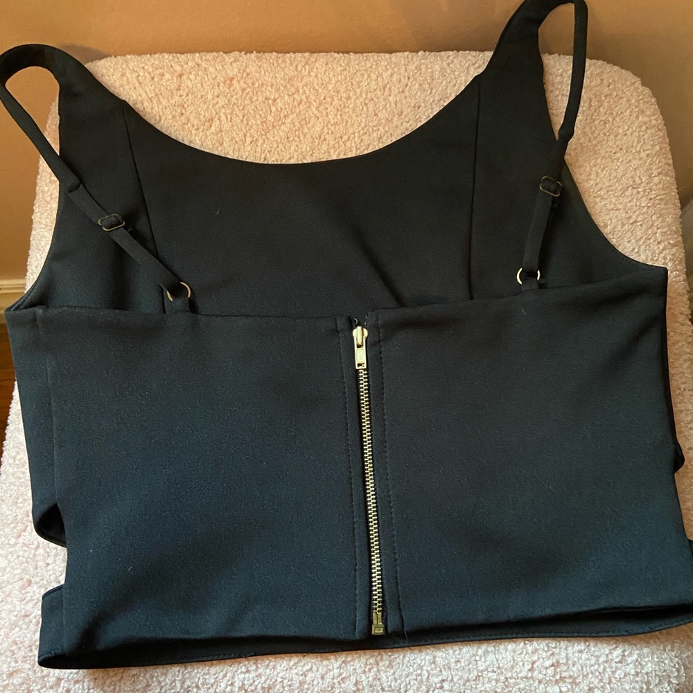 Guess by Marciano Black Crop Top